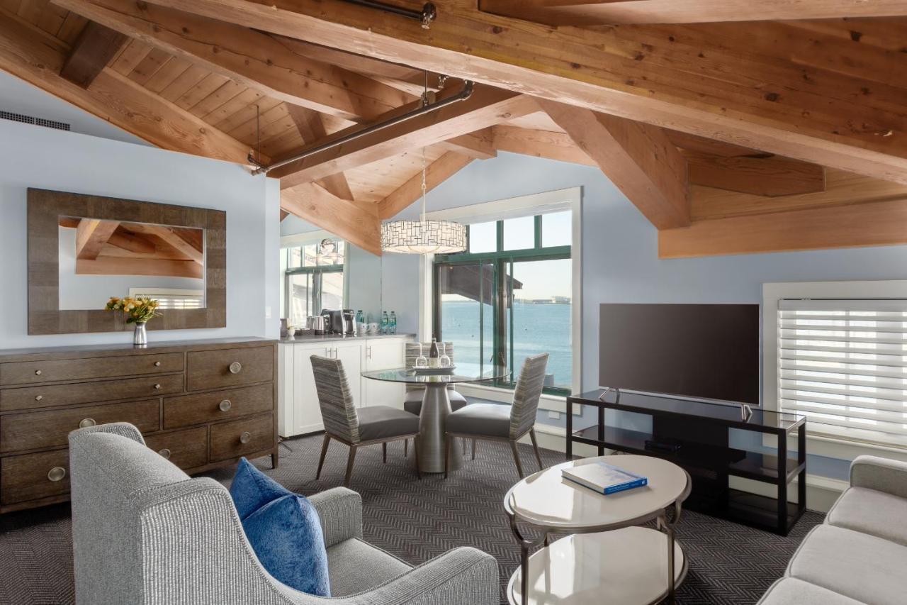 Corner King Room with Harbour View,1138854079:JPEG