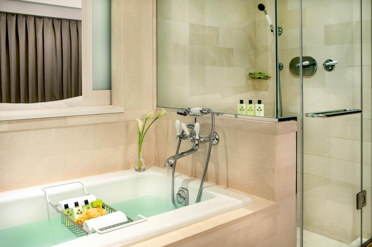 One-Bedroom King Suite,1275509275:JPEG