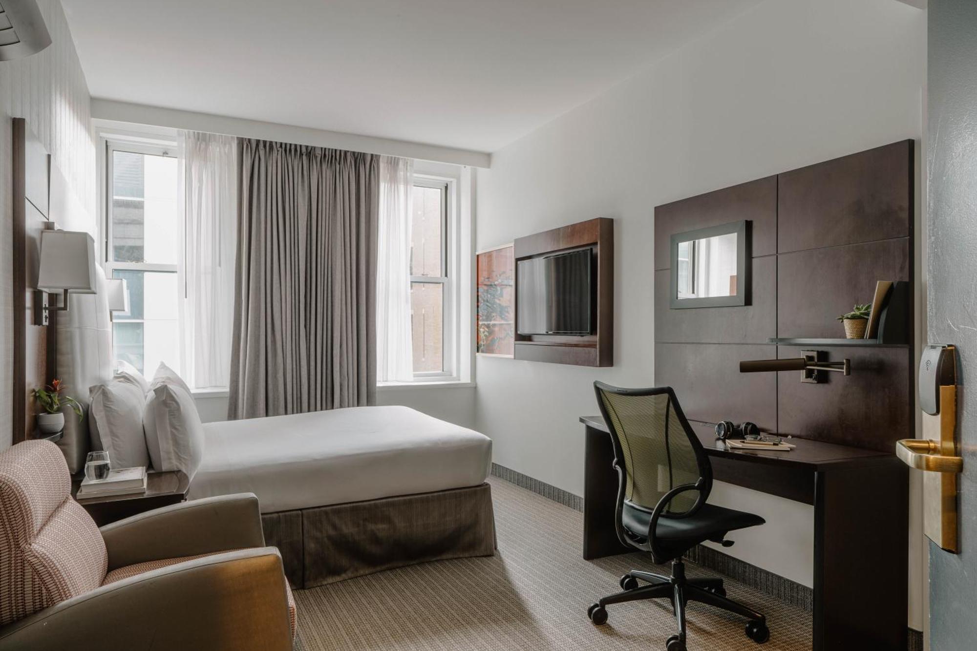 Mobility Accessible Standard Room,1623647354:JPEG