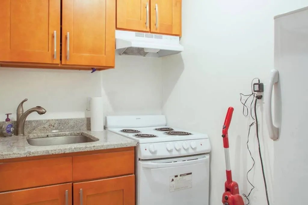 Downtown Studio Apt, Near Grocery And Hospitals-1