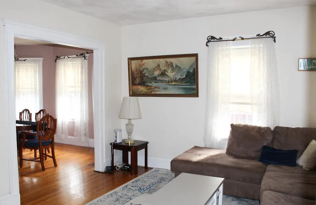 The Naughton Guest House-Close To Boston-1