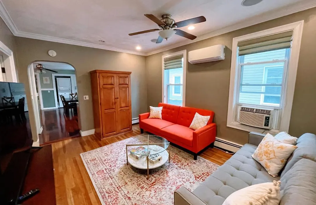 Executive Suite Harvard Allston 3 Bedrooms 2 Baths-1