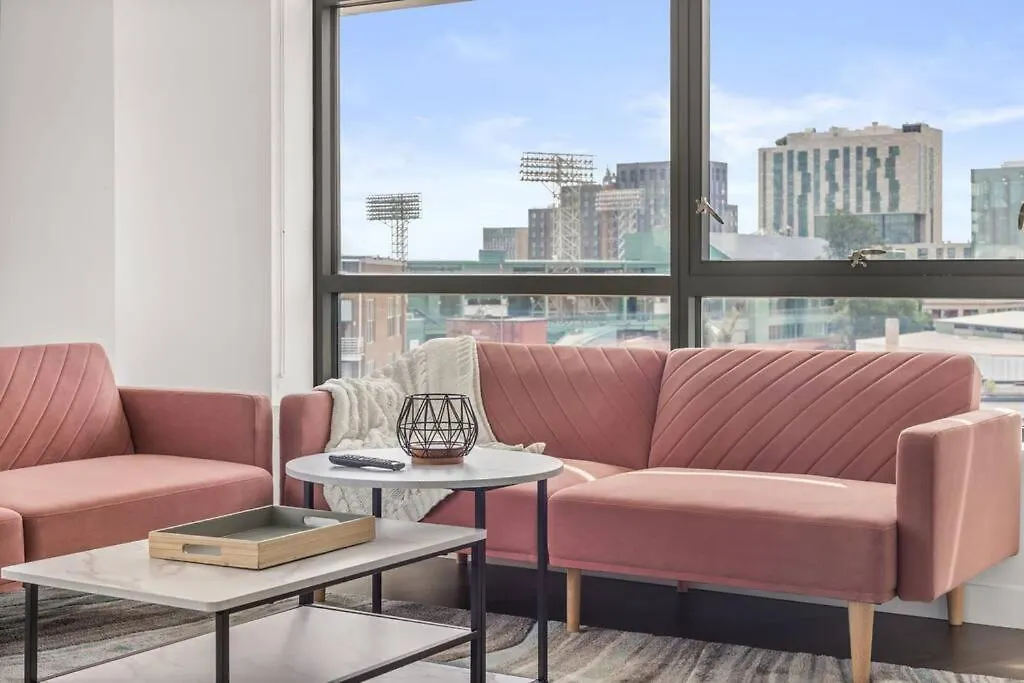 Radiant 2 Bedroom Apartment With Central Location-1