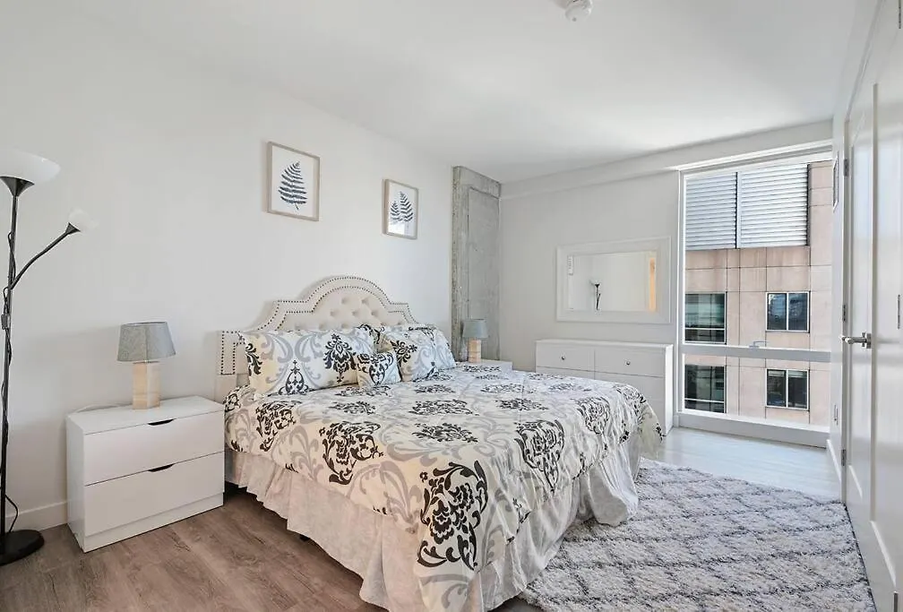 Lovely 2 Bedroom Apt Fenway-1