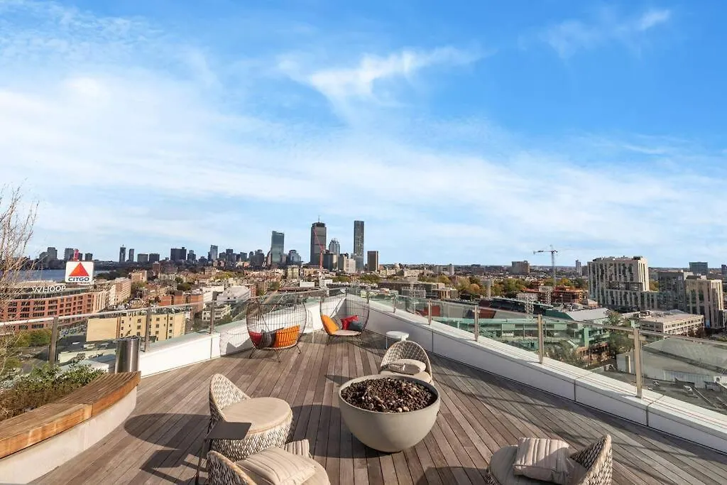 Panoramic City Sanctuary - 2 Bedroom King Bed, Fenway Park-1