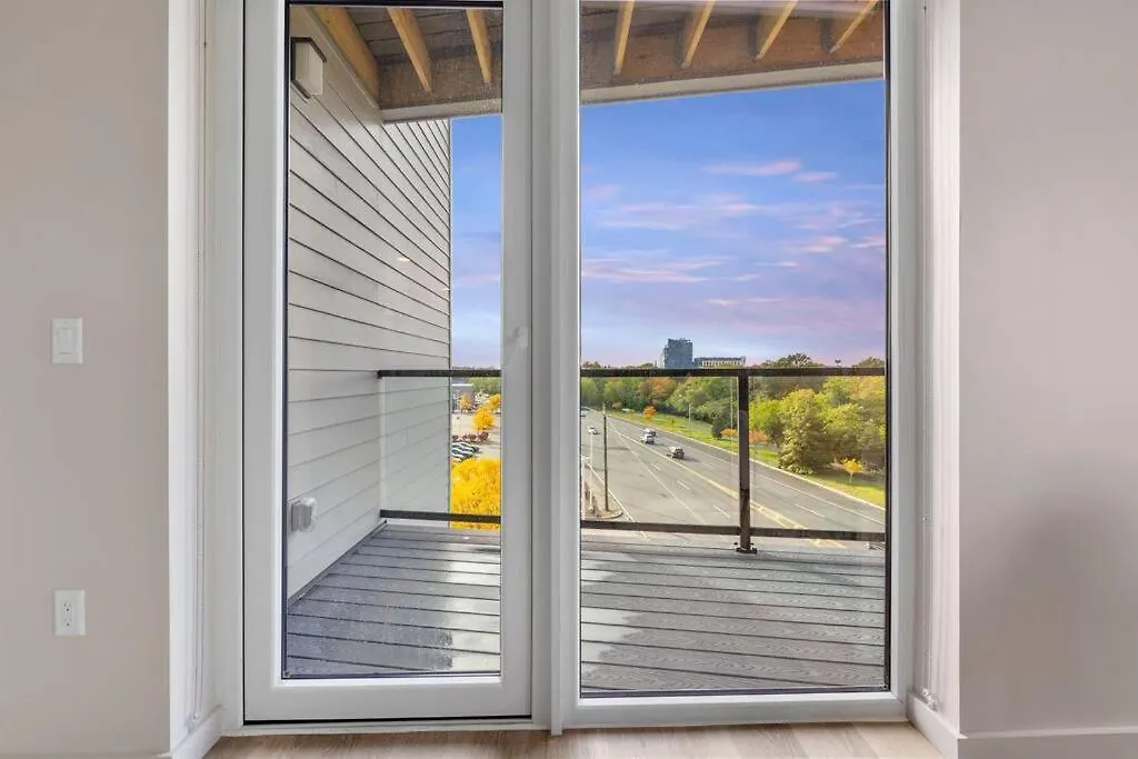 Luxurious&Modern With Balcony On The Charles River-1
