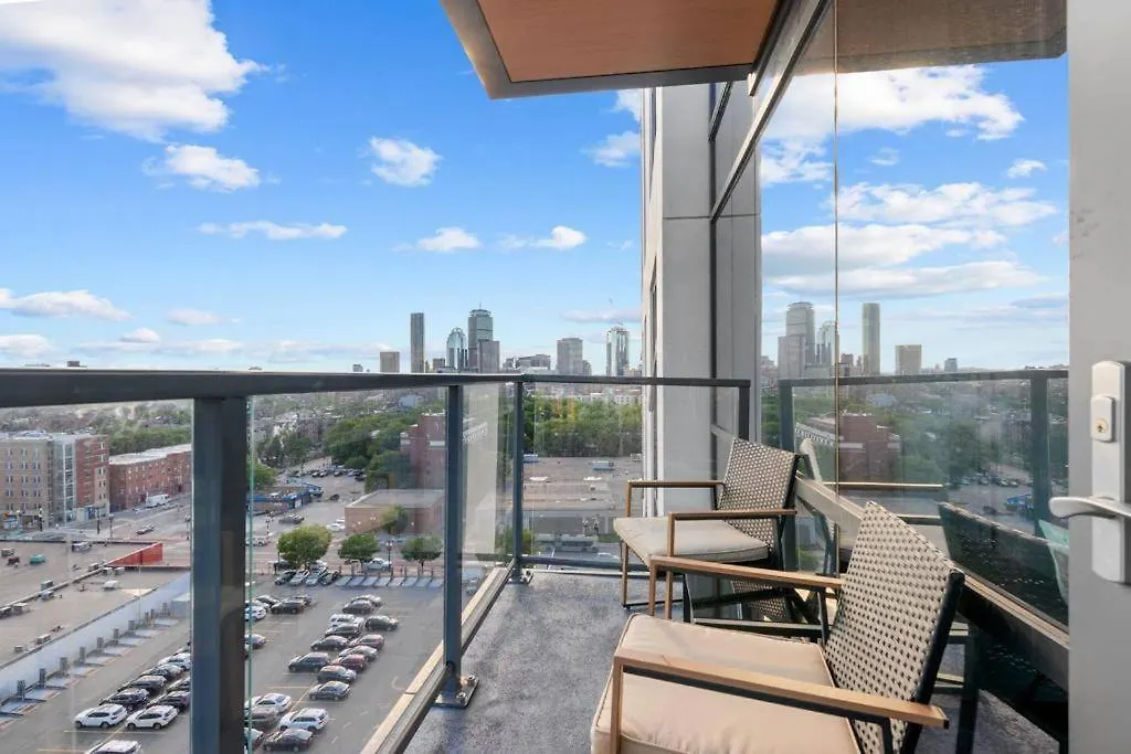 Beautiful Apartment In Watertown-1