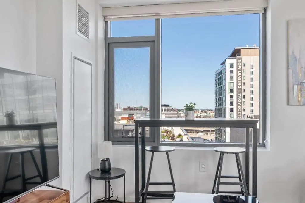 Beautiful Apartment In South End-1