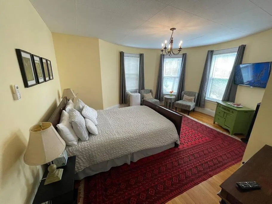 Victorian House Comfortable And Cozy-1