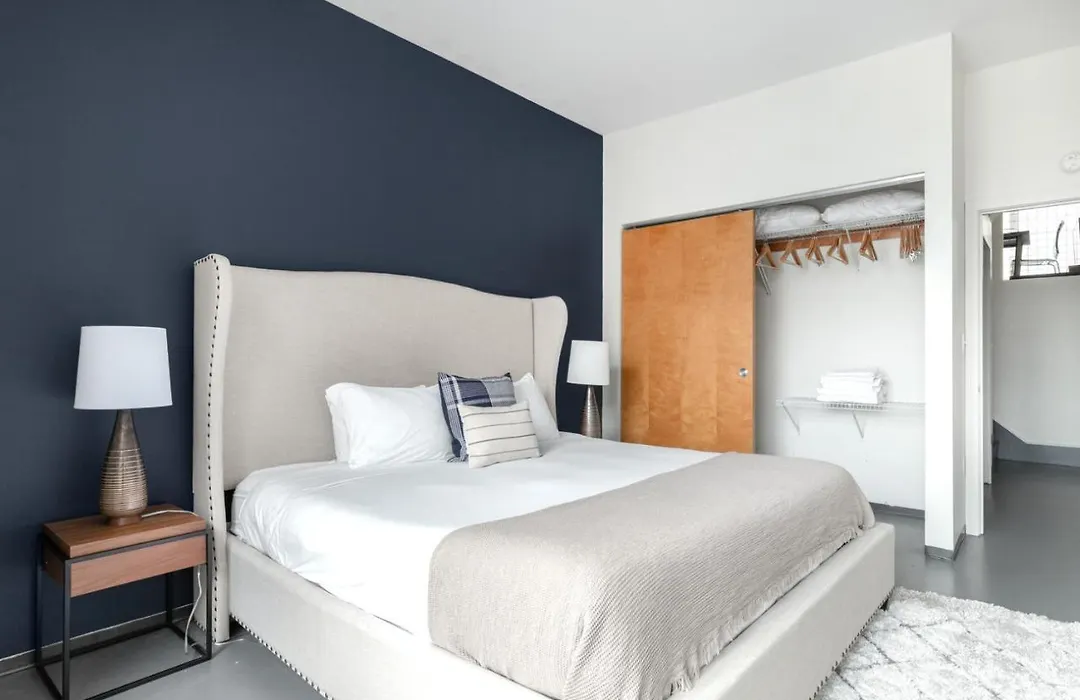 Ideal S End 2Br W Doorman Wd In Unit Bos-277-1