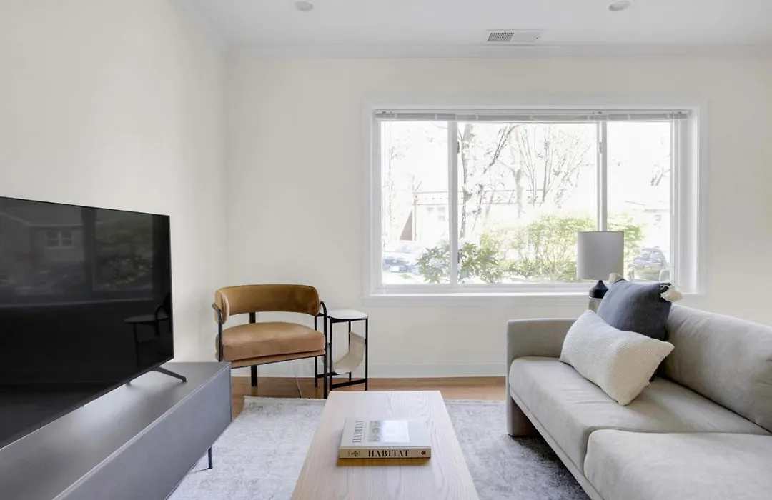 Spacious Chestationut Hill 1Br W Wd Gym Bos-685-1