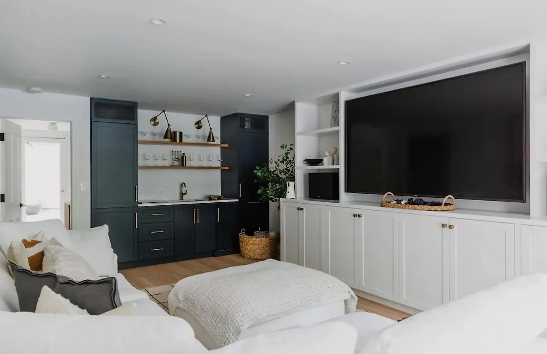 Boston Luxury Retreat-1