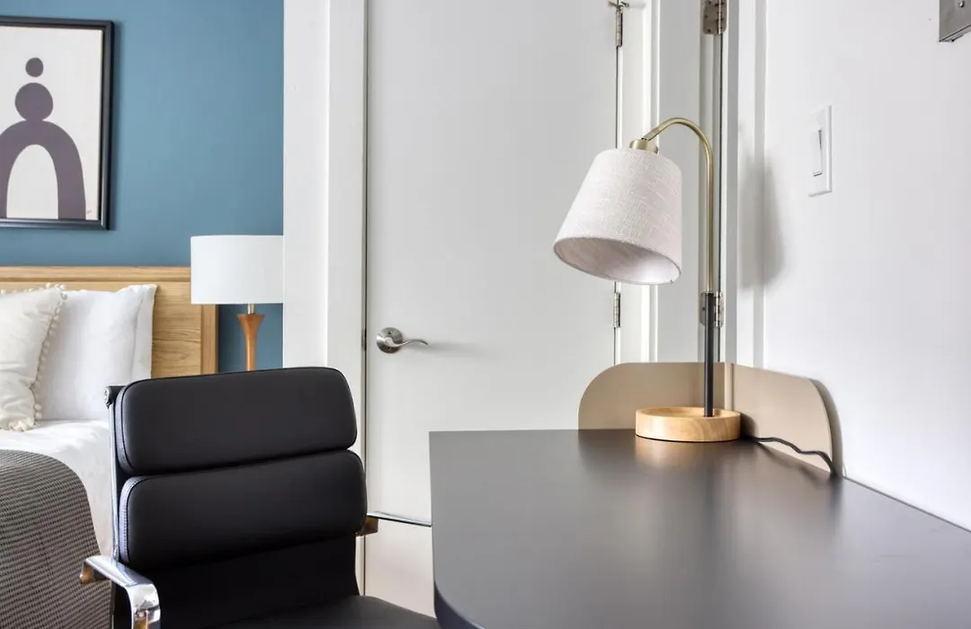 Brighton Studio Nr Mission Park Green Line Bos-676-1
