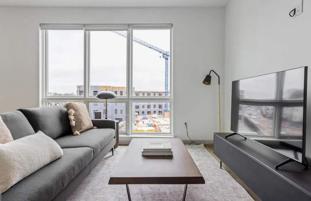 Savin Hill 2Br W Wd Nr Red Line Shops Bos-623-1