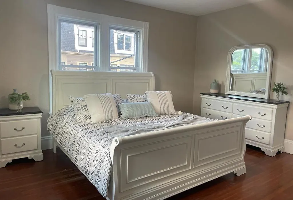 Rare Find*Convenient Downtown Location Private Room Available*-1