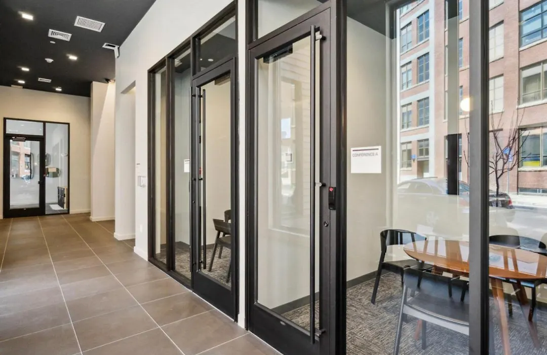 South Boston Studio W Wd Nr Red Line Bos-886-1