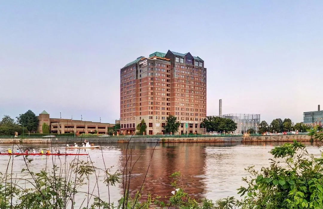 Doubletree Suites By Hilton Hotel Boston - Cambridge-1