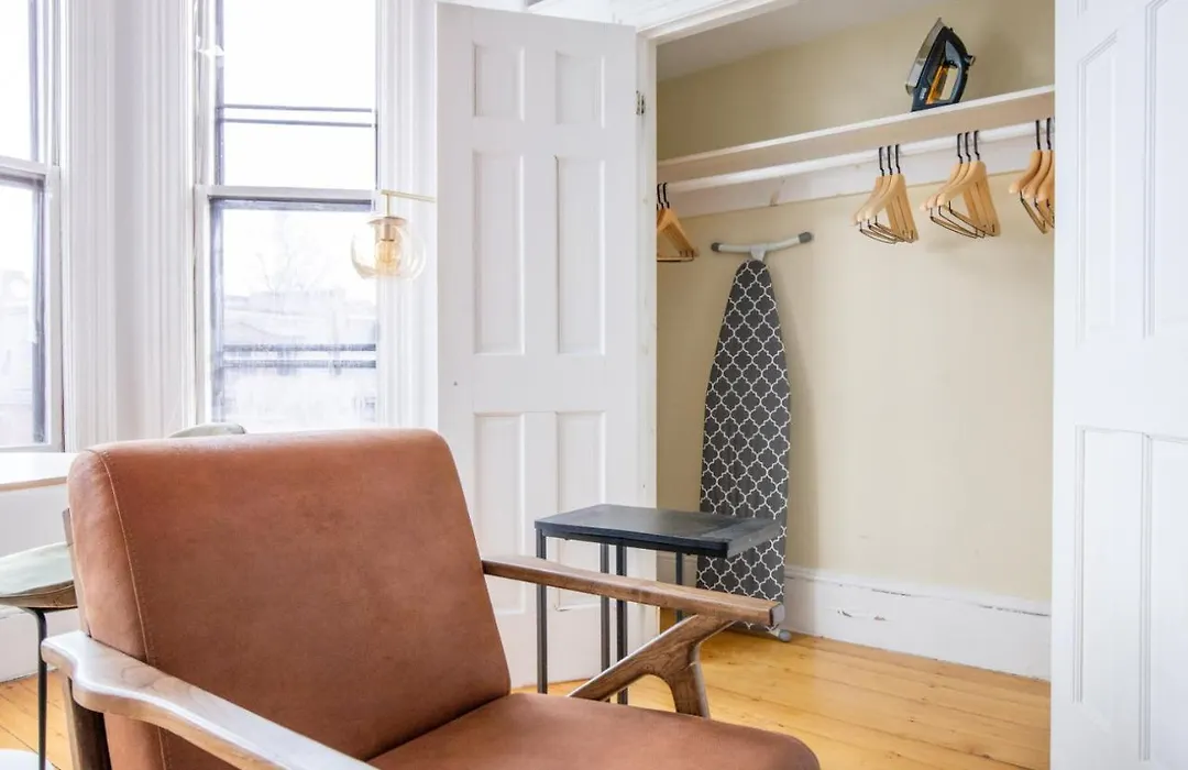 Back Bay 1Br Steps From Newbury T Bos-559-1