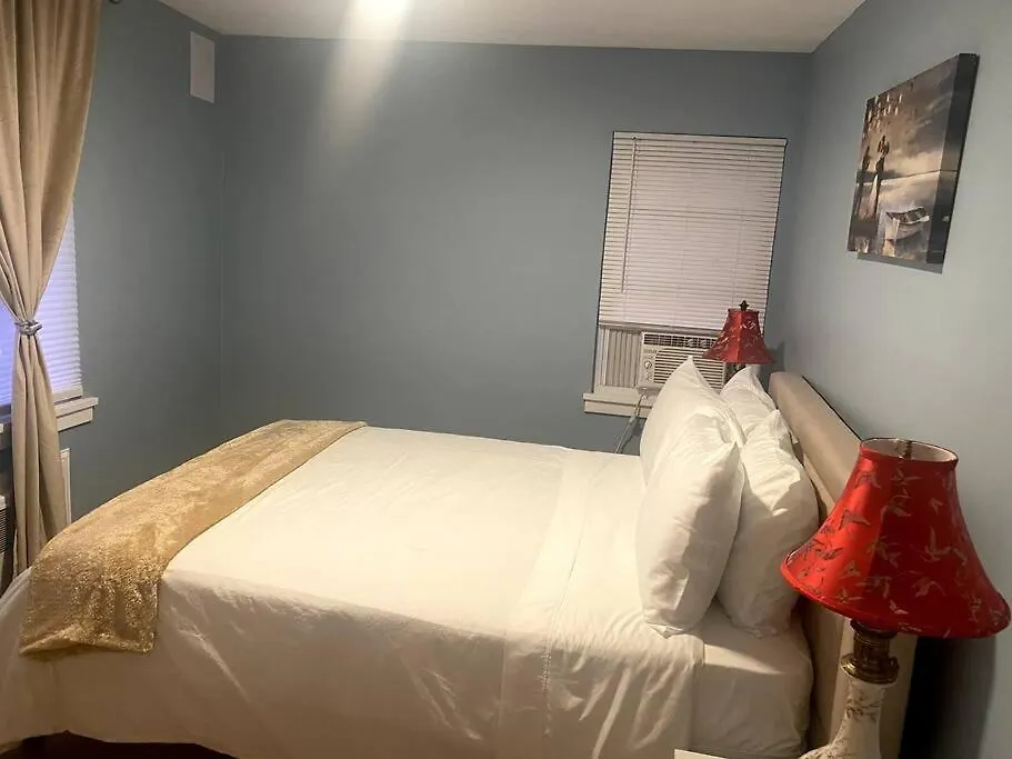 Cozy Boston Getaway Apartment Perfect For 2026 World Cup Visit, Free Parking-1
