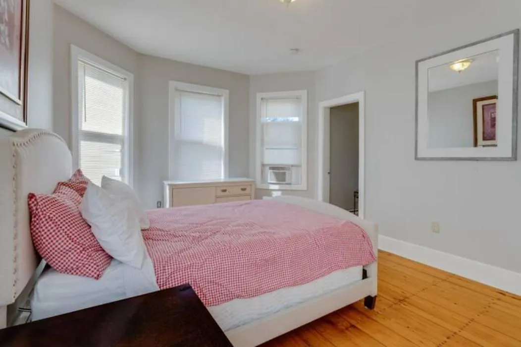 New! Boston Entire House Near Mbta, 3 Mi To Fenway!-1