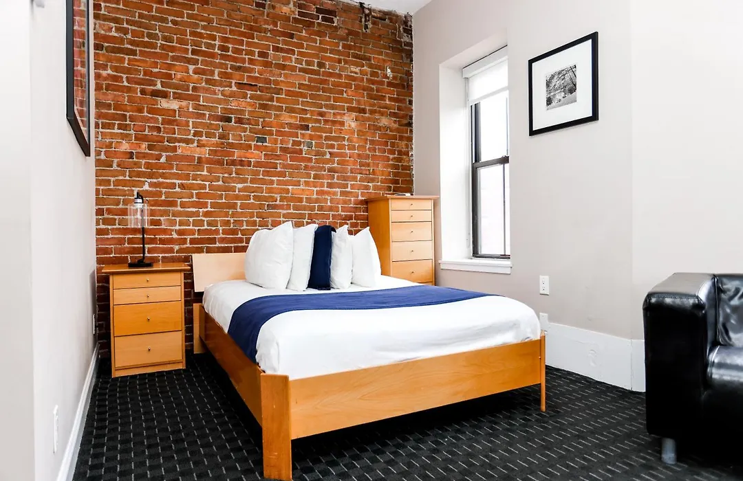 Stylish Downtown Studio In The Southend, C.Ave #24-1