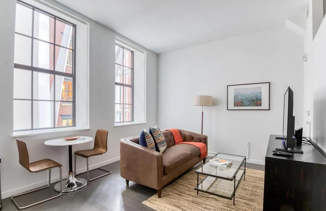 Downtown Studio W Gym Nr Restaurants Bos-986-1