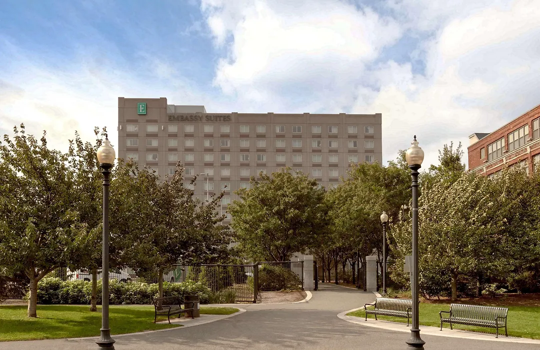 Embassy Suites Boston At Logan Airport-1