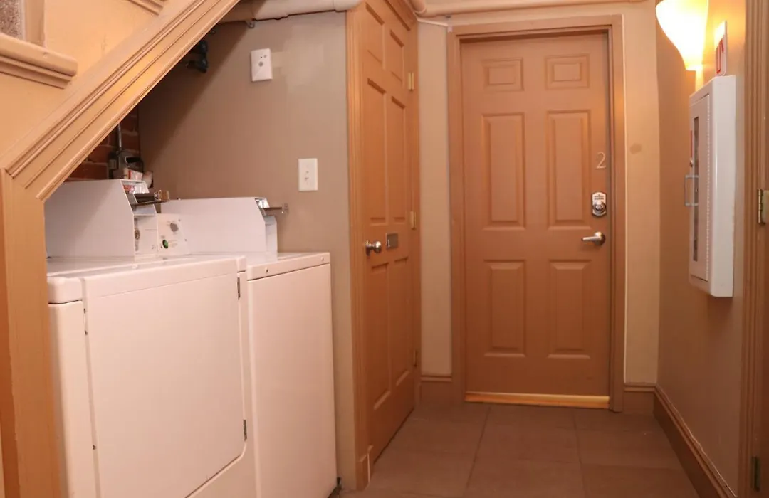 Stylish Downtown Studio In The South End, C. Ave #1-1