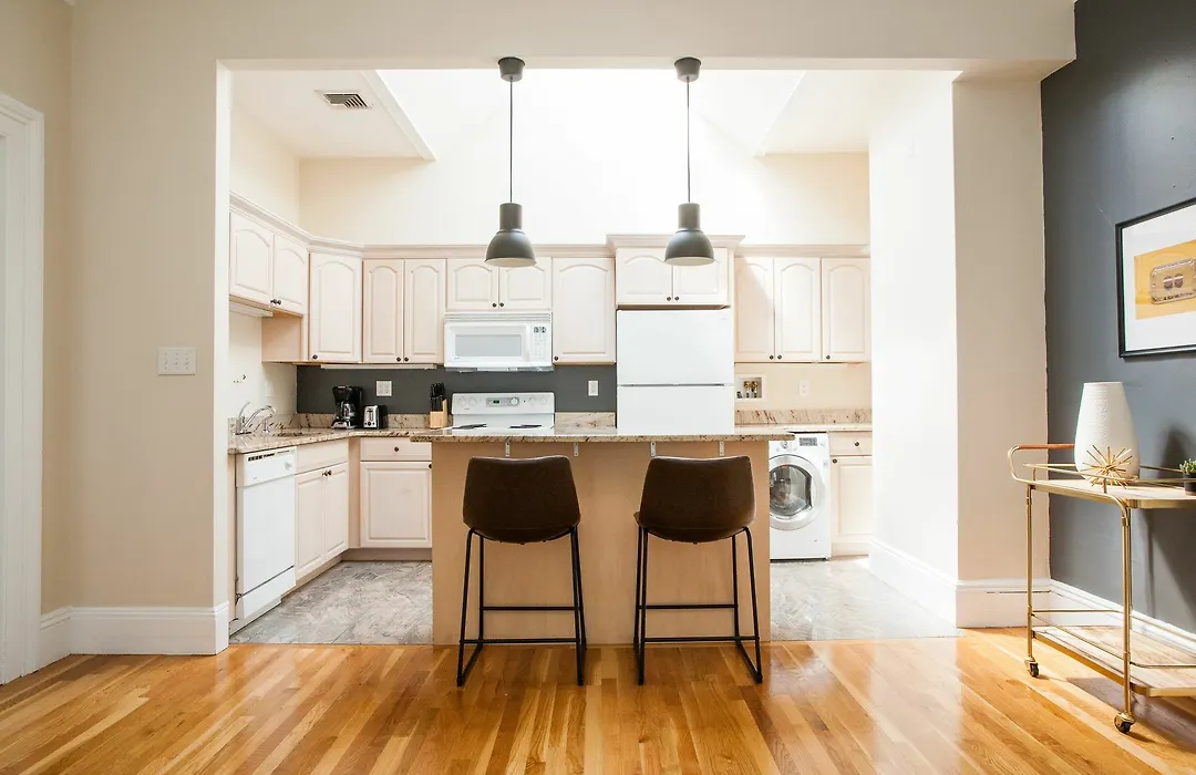 Sunny 2Br In Back Bay By Sonder-1