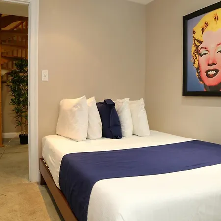 Stylish 2 Bedroom In South End-2