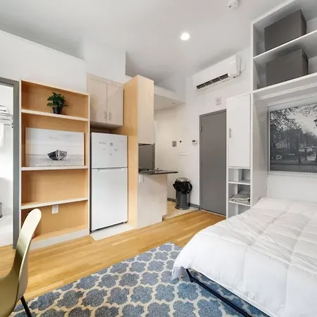 Simple Furnished Studio In The Heart Of Boston-2