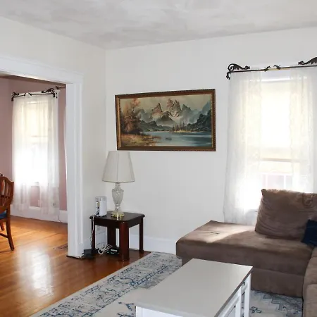 The Naughton Guest House-Close To Boston-3
