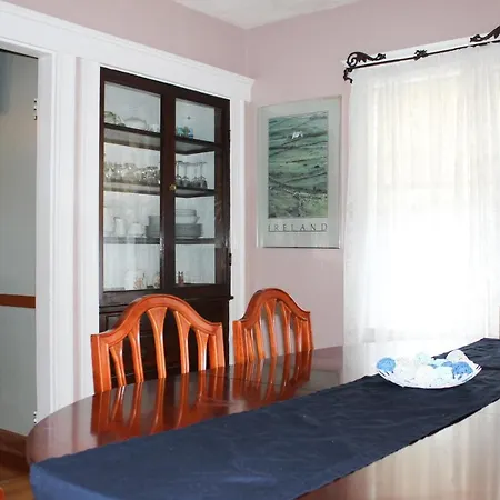 The Naughton Guest House-Close To Boston-3