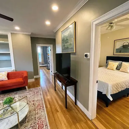 Executive Suite Harvard Allston 3 Bedrooms 2 Baths-2