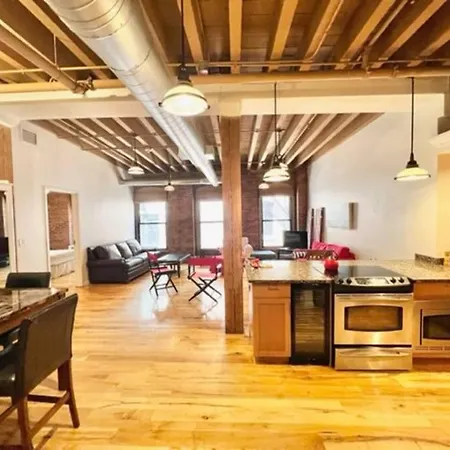 Downtown Loft 2 Bedroom, Location-2