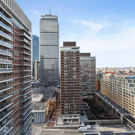 Modern Huge 2Bed 2Bath Apartment Back Bay-3