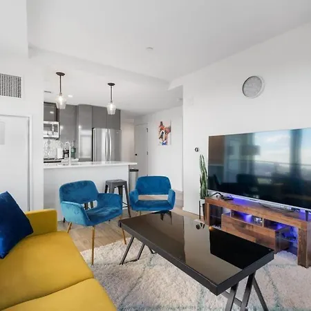 Beautiful Apartment In South End-3