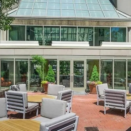 Backbay Center Lux 2Br 2Ba Condo-2