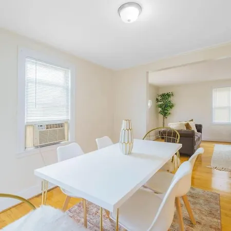New Vanity Short- Term Rentals- Neponset Riverway-3