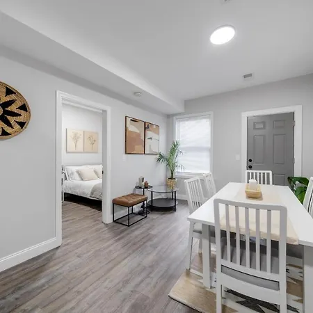 4Br 1Bh Apt In South Boston Near Old Harbor Beach Private Rooms-3