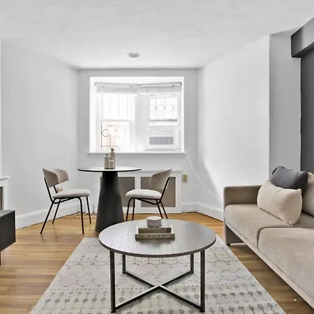 Symphony 1Br Next Door To Laundromat Bos-670-3