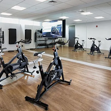 E Cambridge Studio W Pool Gym Nr Lechmere T Bos-667-3