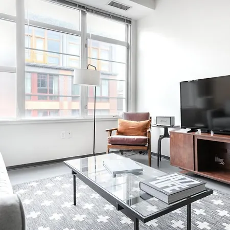 Ideal S End 2Br W Doorman Wd In Unit Bos-277-3