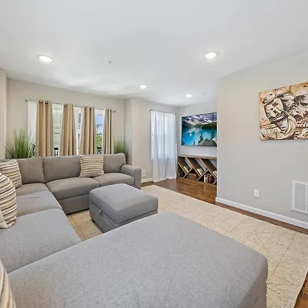 Luxurious Brighton Retreat-2
