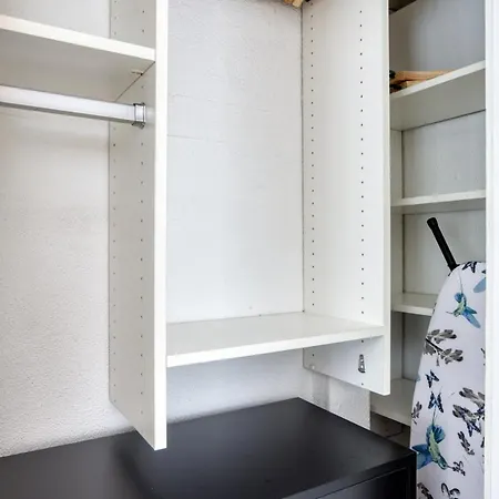 Brighton Studio Nr Mission Park Green Line Bos-676-3