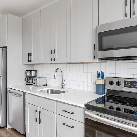 Savin Hill 2Br W Wd Nr Red Line Shops Bos-623-2