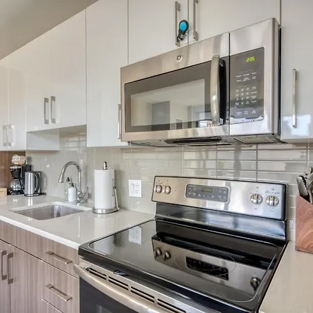 Lovely 1Br In Boston Near Metro Pet-Friendly-3