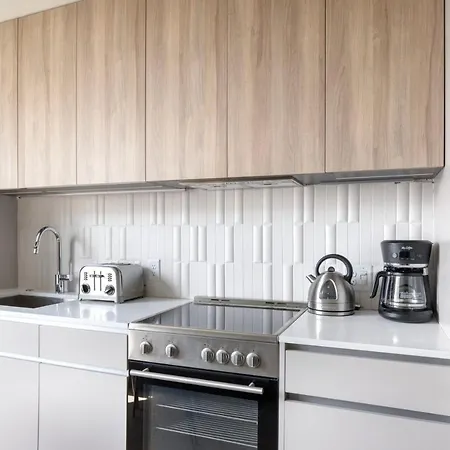 South Boston Studio W Wd Nr Red Line Bos-885-3