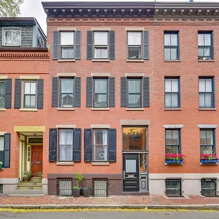 Cozy Boston Vacation Rental With Rooftop Deck!-3