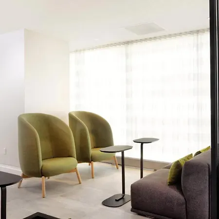 Back Bay Studio W Gym Wd Nr Restaurants Bos-867-2